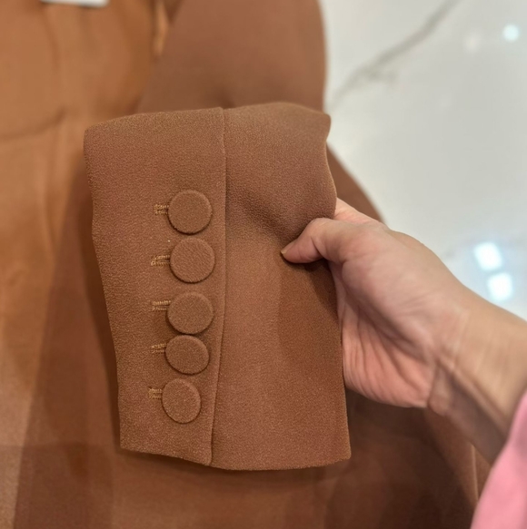 Alex Perry Carter Blazer - Picture 6 of 7